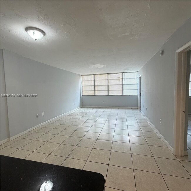 Building Photo - 2175 NE 170th St