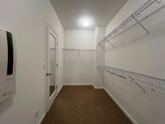 Building Photo - 4102 Voltaire St