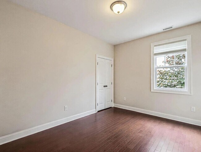 Building Photo - 137 Lucky Ribbon Ln