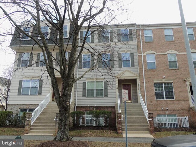 Building Photo - 12830 Rexmore Dr