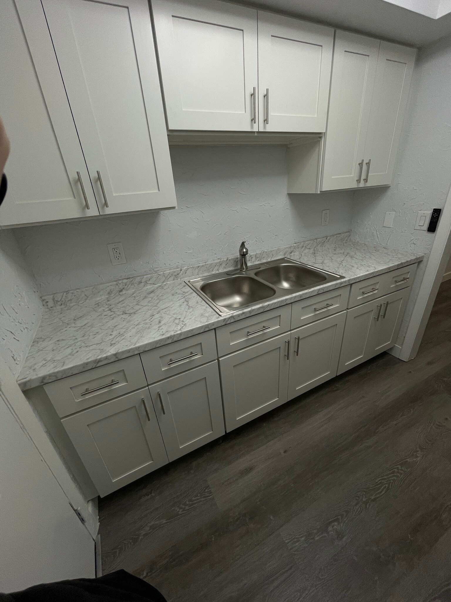 Building Photo - 1350 E Sample Rd