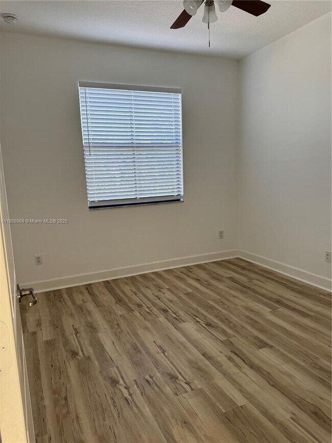 Building Photo - 4849 NW 57th Ct