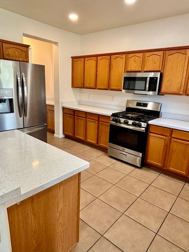 Building Photo - Fantastic 3071 square foot home in Southfork on huge 0.2 acre lot with 2 car garage, shed, 2 RV g...