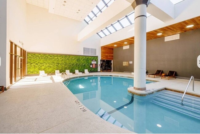 Building Photo - 14703 Park Row Blvd