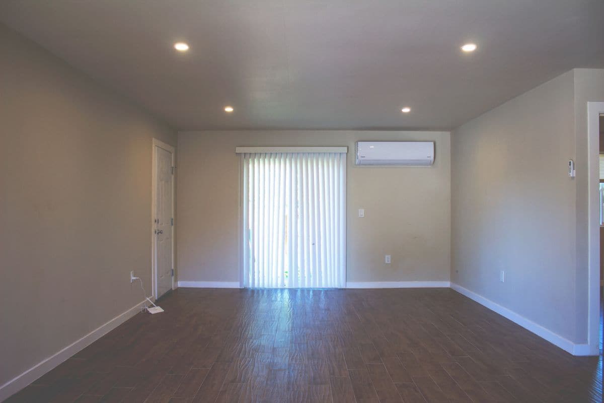 Building Photo - 88 Bayview Ave