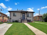 Building Photo - SLOAN'S LAKE: 2-BEDROOM 1 BATH WITH HIGH-END FINISHES