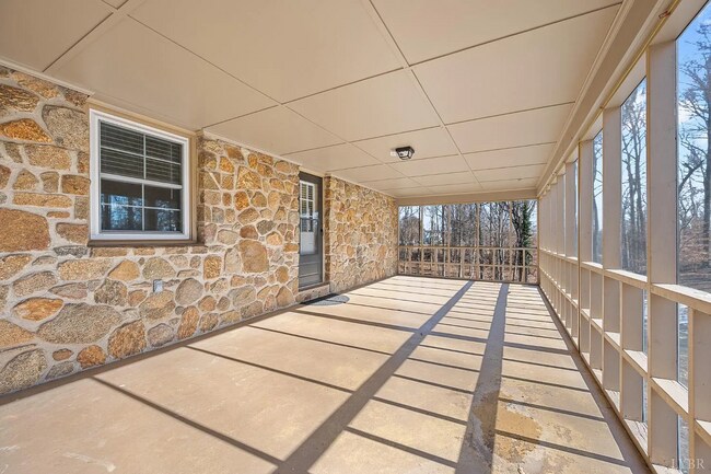 Building Photo - Beautiful Ranch In the Heart of Boonsboro Close to Shopping and Resturants