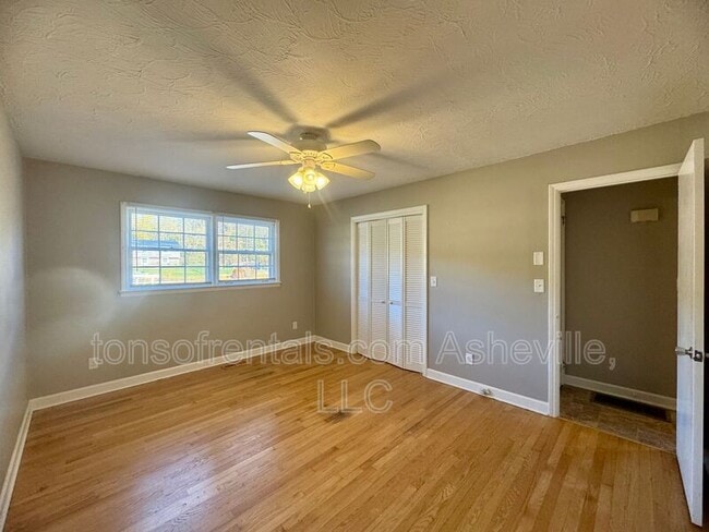 Building Photo - 1614 Brevard Rd