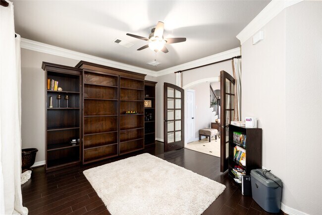 Building Photo - 5513 Livorno Way