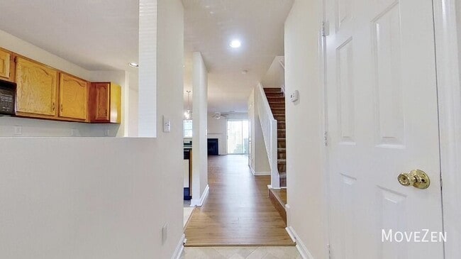 Building Photo - 3017 Summercroft Ln