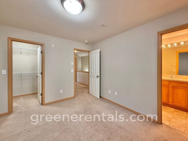 Building Photo - 2BR 2.5BA Condo in Horizon Point Neighborhood