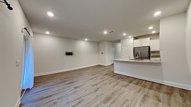 Building Photo - 74 Sandhill Pines Dr