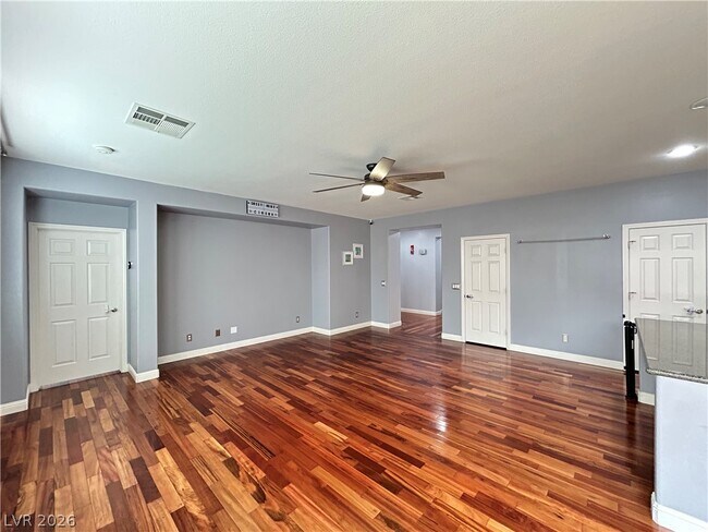 Building Photo - 9224 Longhorn Falls Ct