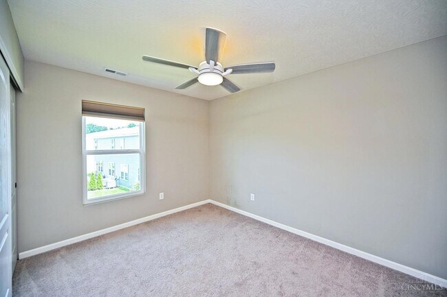 Building Photo - 1538 Summerview Ln