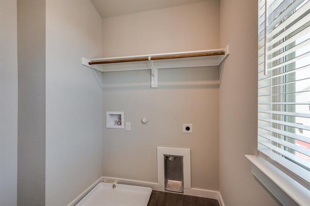 Building Photo - 718 Fallow Dr