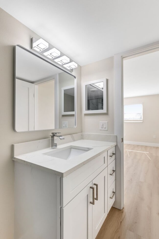 Building Photo - ** COUNTRY CLUB MANOR ** 2 BED / 2 BATH - CONDO - 55+ COMMUNITY - REMODELED - ANNUAL RENTAL