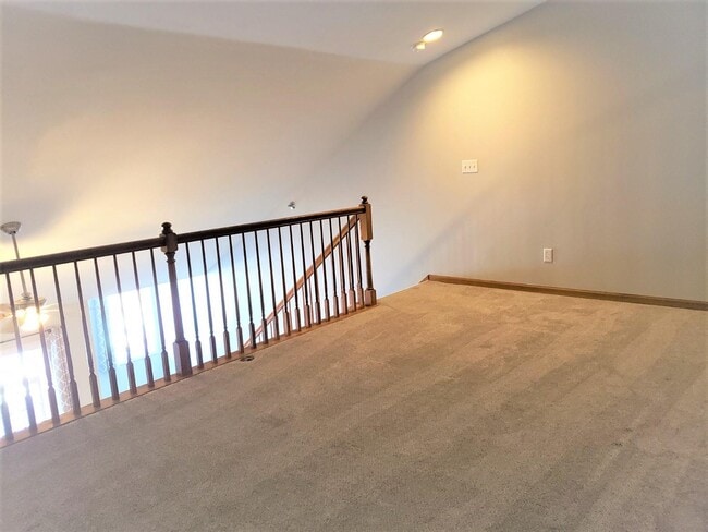 Building Photo - 4737 S Hunter Ln