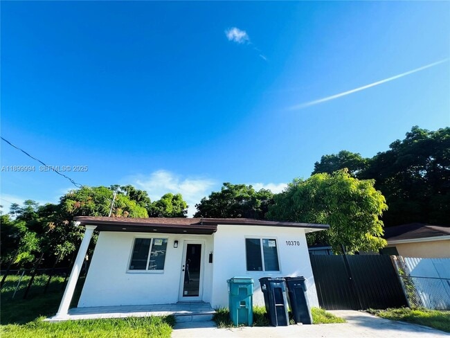 Building Photo - 10370 SW 174th Terrace