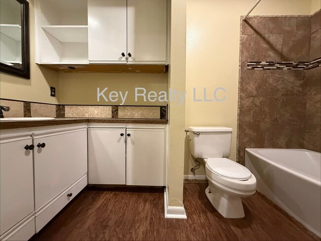 Building Photo - 5563 Downing St