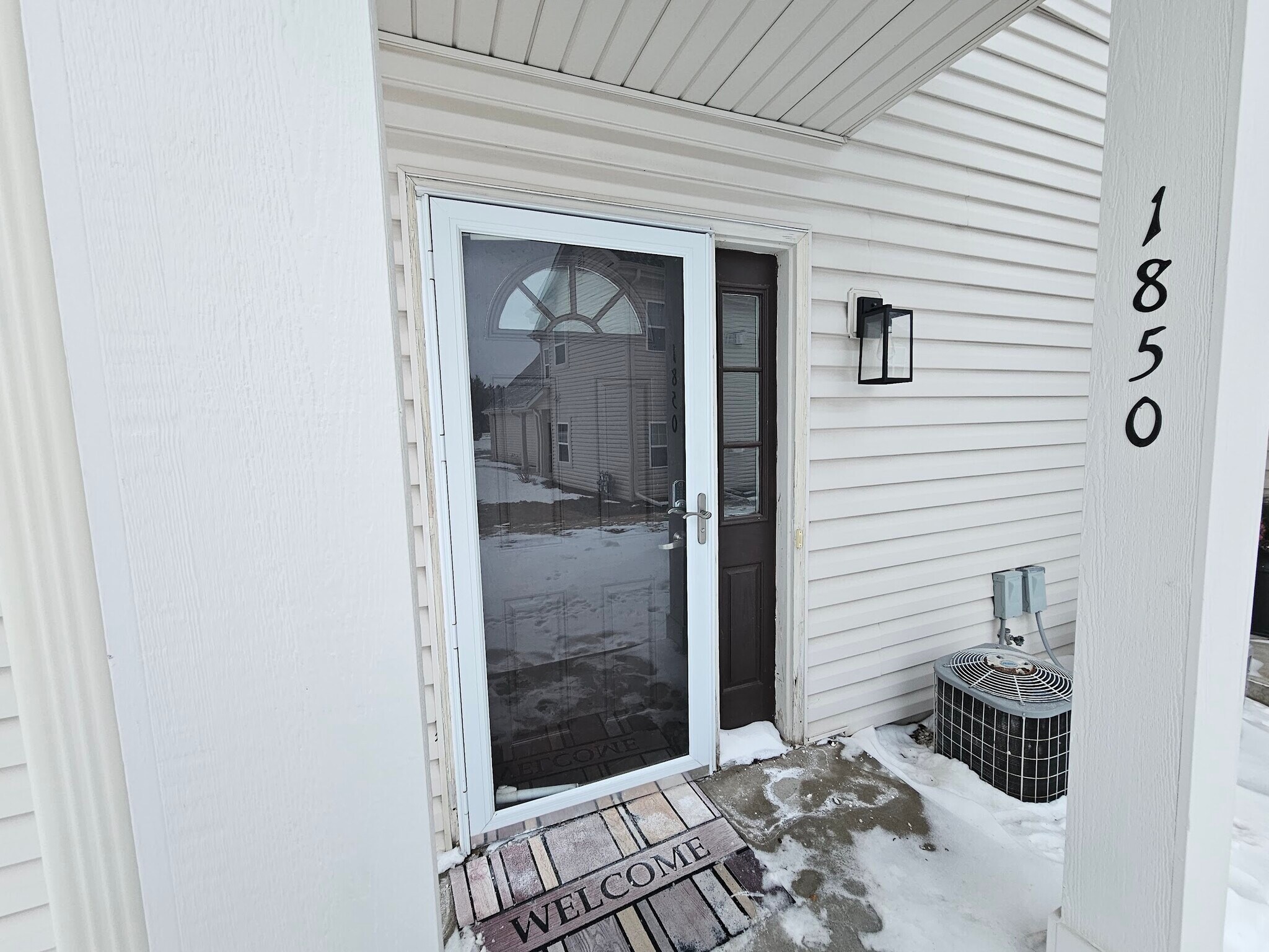 Building Photo - 1850 Stoney Ln