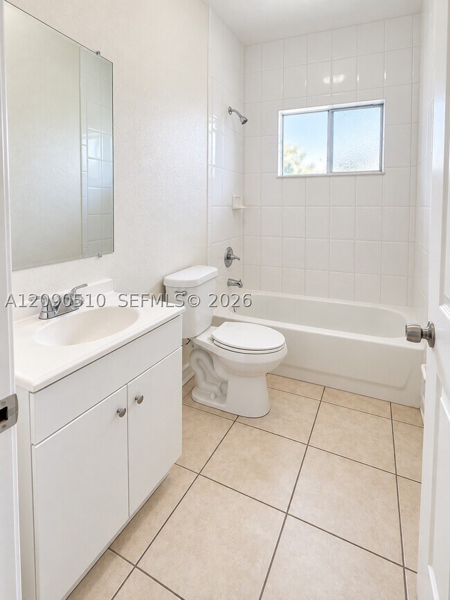 Building Photo - 26526 SW 138th Ave