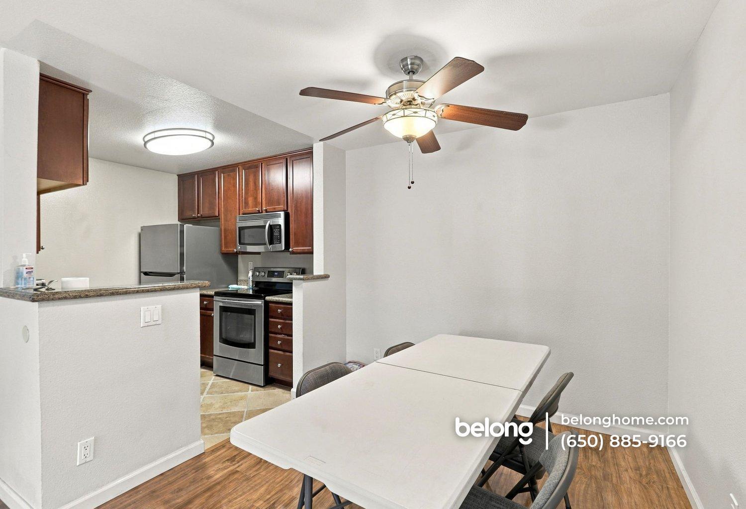 Building Photo - 894 Catkin Ct