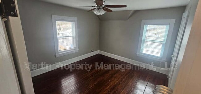 Building Photo - 6 Eastern Ave