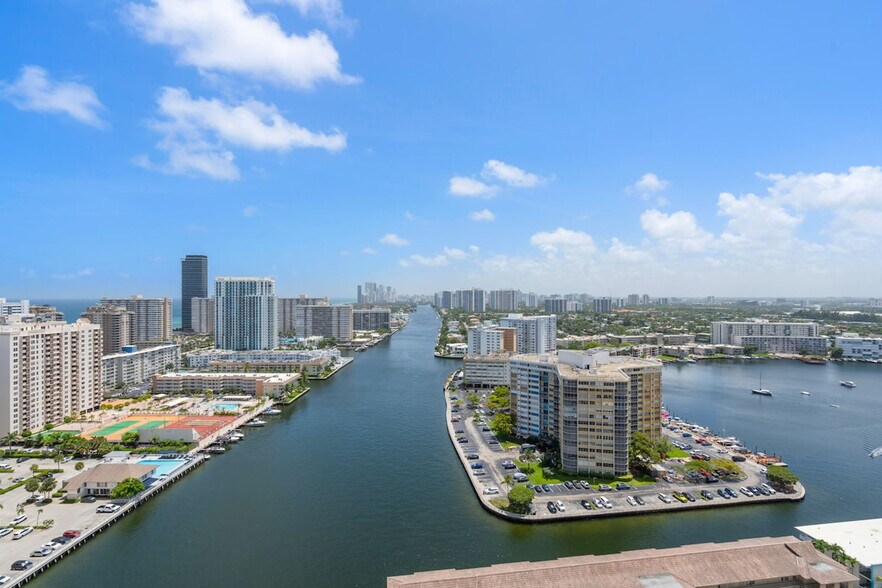 Building Photo - 2600 FL-858