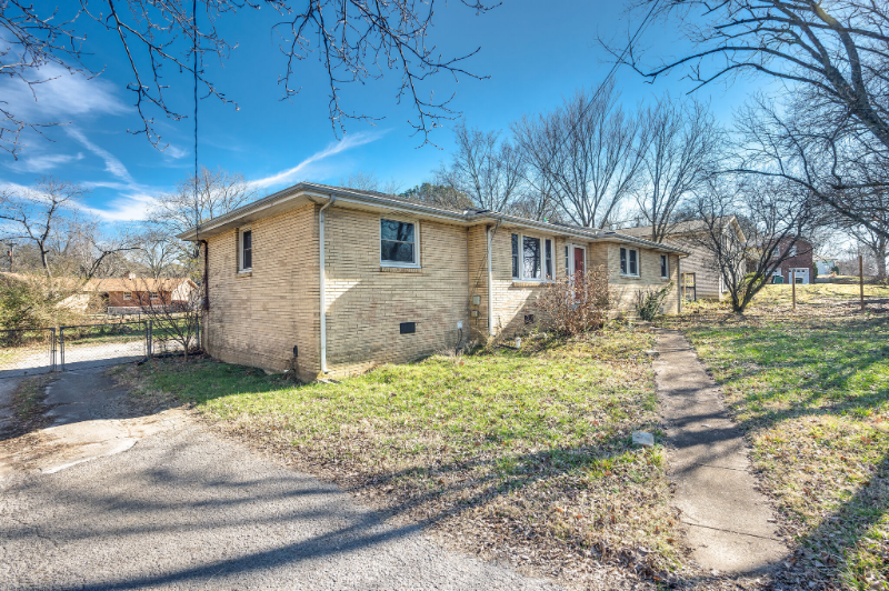 Primary Photo - 5122 Edmondson Pike