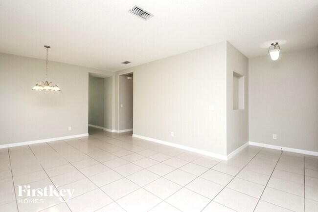 Building Photo - 3740 Briarwood Estates Cir