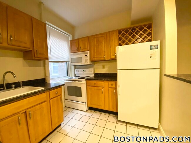 Primary Photo - 40 Queensberry St