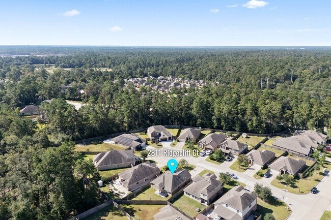 Building Photo - 2811 Ridgecliff Ct