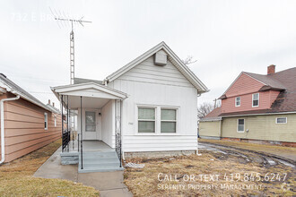 Building Photo - 732 E Broadway-