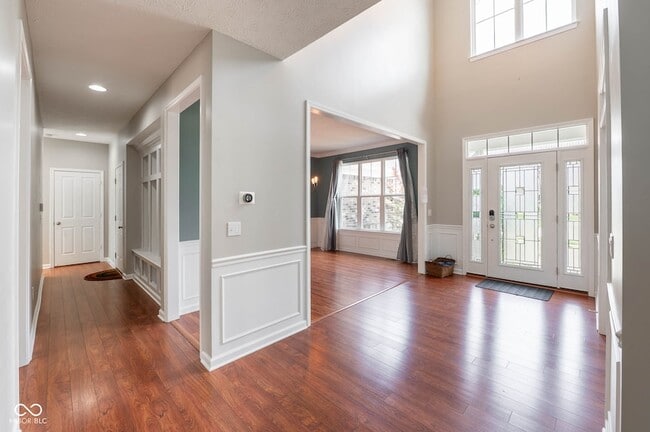 Building Photo - 1325 Brentford Ln