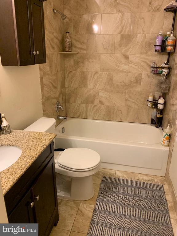 Building Photo - 2837 Cambridge St