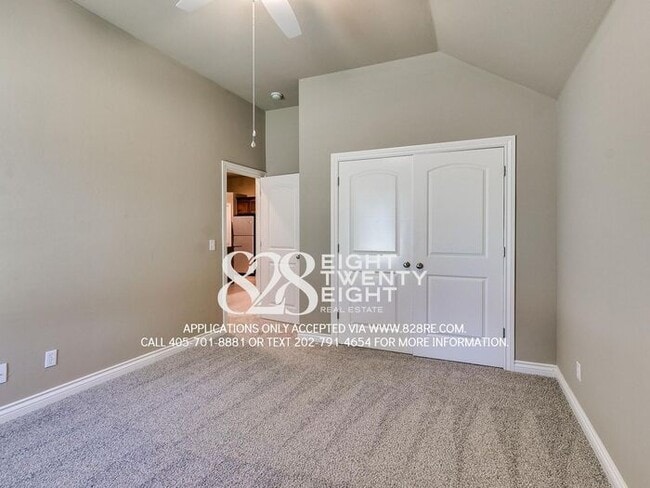 Building Photo - Roommates Not Working Out? 4 Bed/2 Bath Home Near OU Campus Available NOW! (Not Preleasing for 2027)