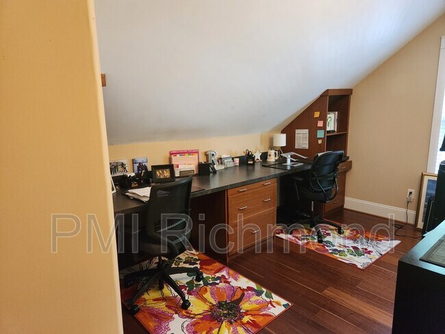 Building Photo - 2761 Live Oak Ln