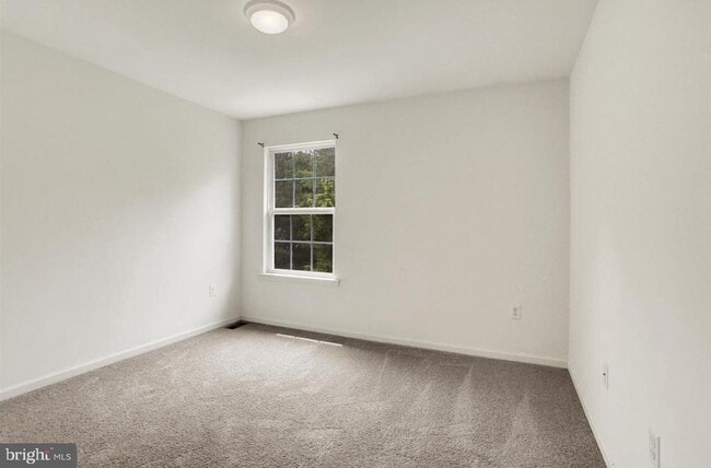 Building Photo - 369 Weatherstone Dr