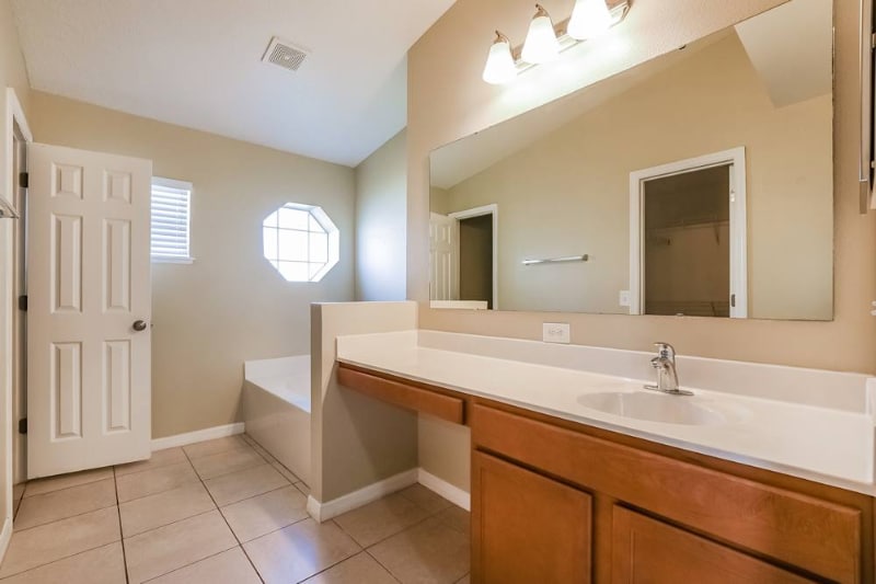 Building Photo - 2913 Ariel Ave