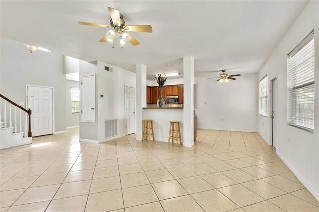 Building Photo - 2001 Dylan Dr