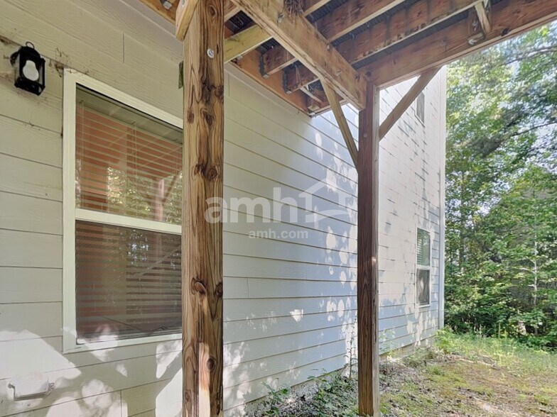 Building Photo - 103 Caitlin Ct