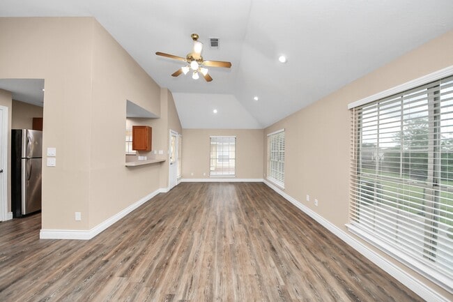 Building Photo - 1163 Lovett St