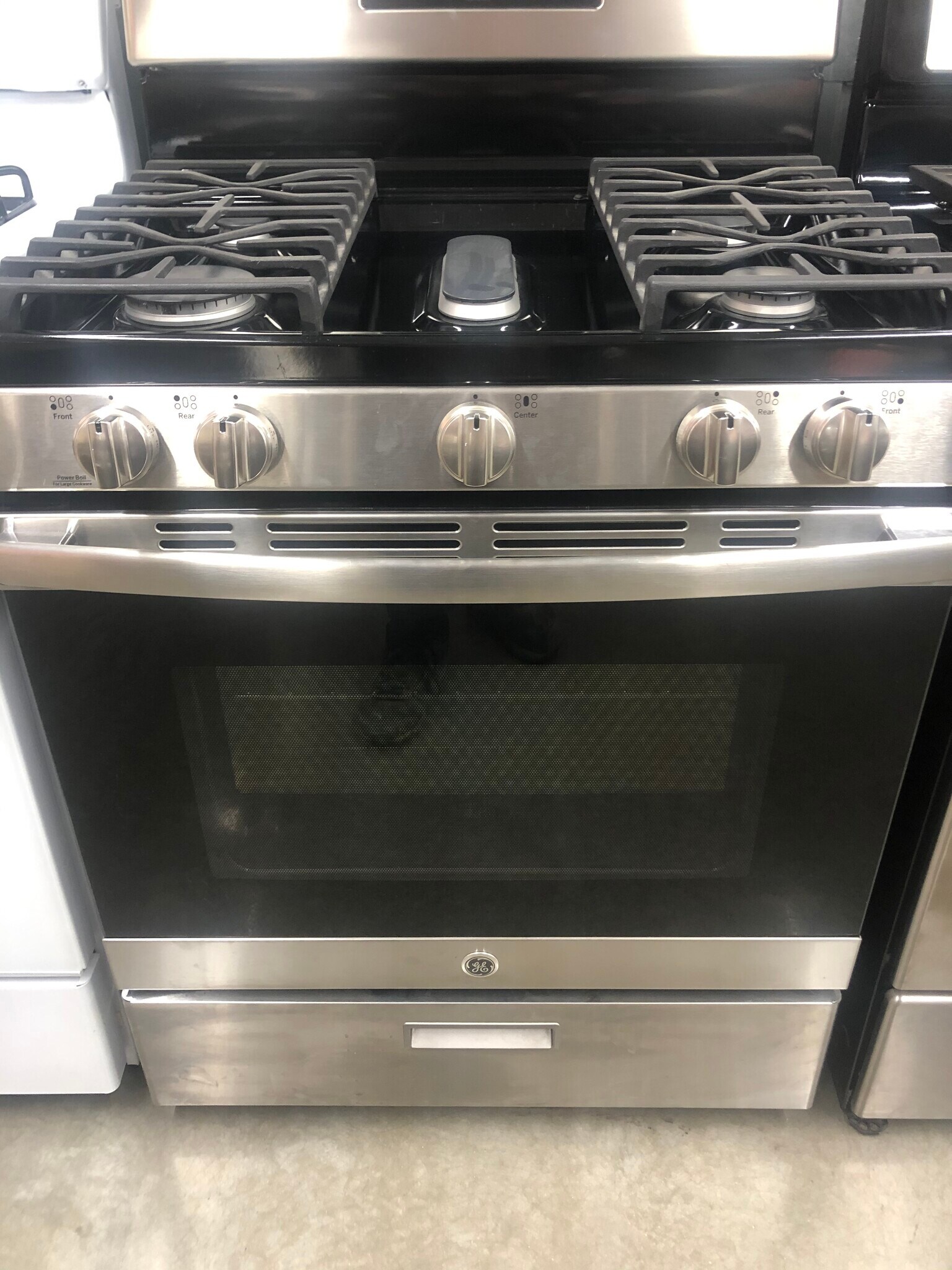 Oven/Range\ - 5755 W Lawrence Ave