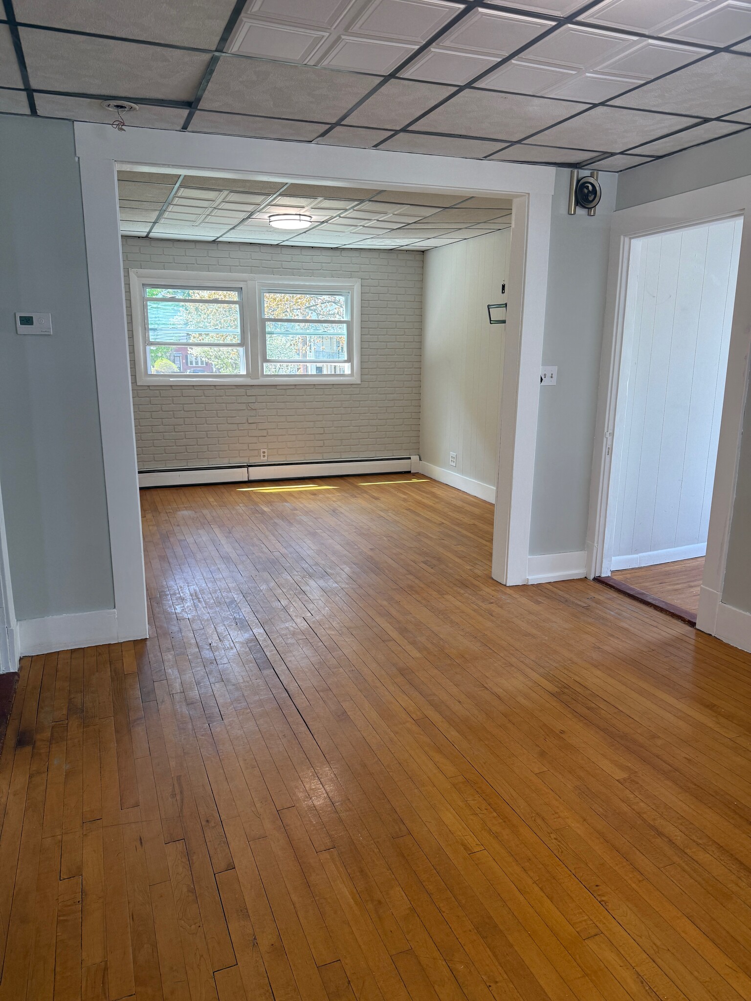 Living/Dining room space - 37 Mead St