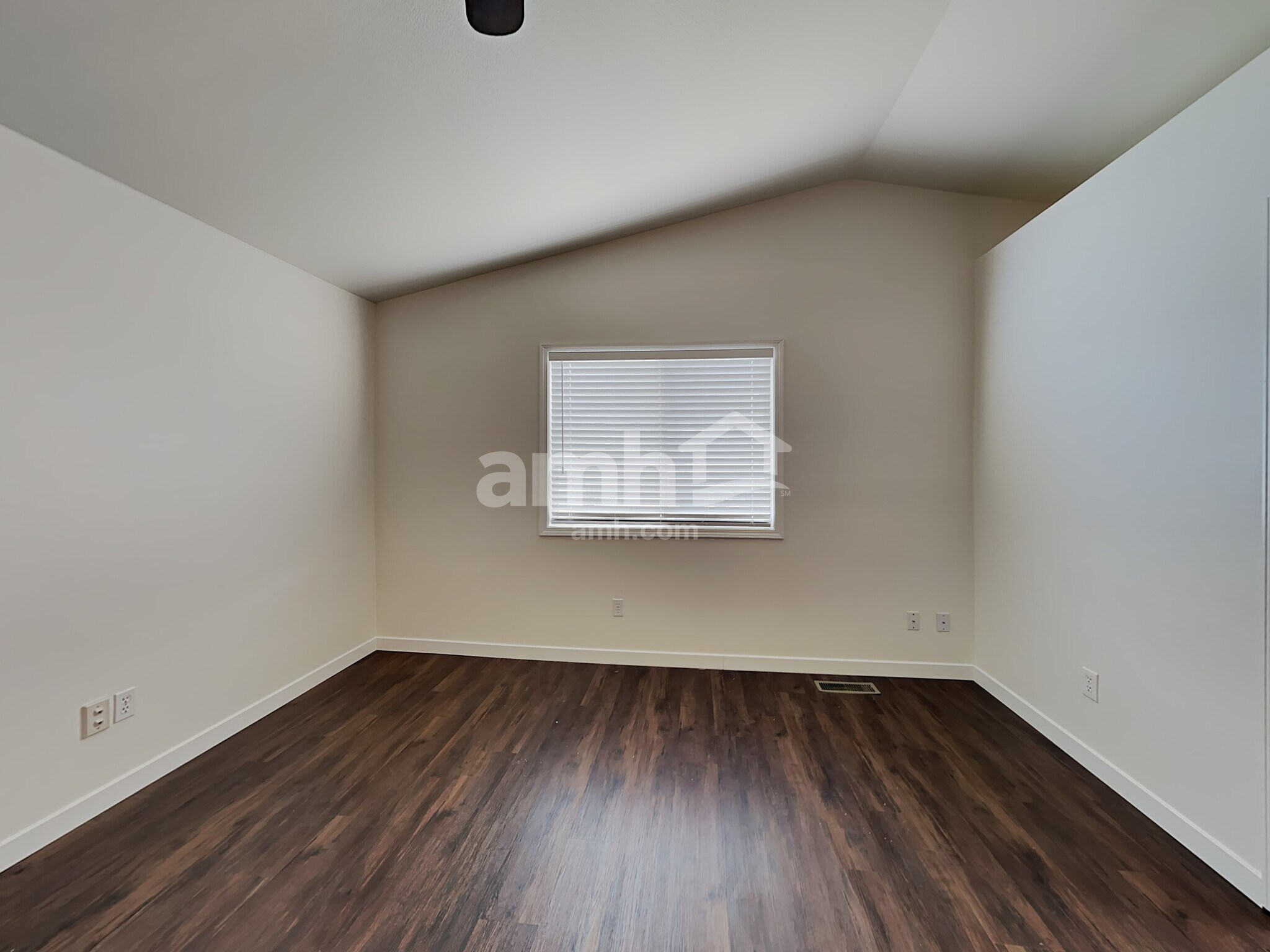 Building Photo - 7890 W Powell St