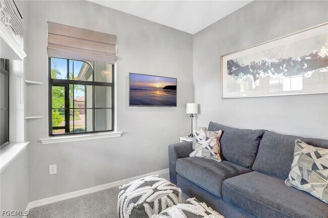 Building Photo - 10908 Clarendon St