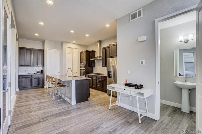 Building Photo - Luxury Living in the Heart of Painted Prairie – Spacious 4 Bedroom Home with Modern Finishes and ...