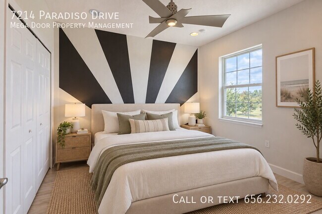 Building Photo - 7214 Paradiso Dr