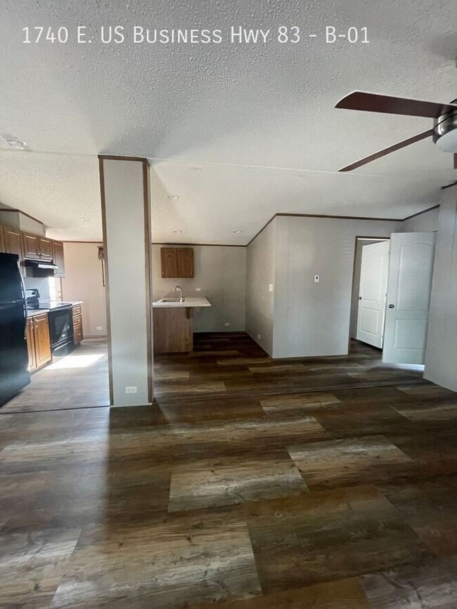 Building Photo - 1740 W Business Hwy 83