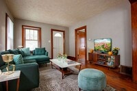 Building Photo - 2 Bedroom / 1 Bath Home located near Askar...